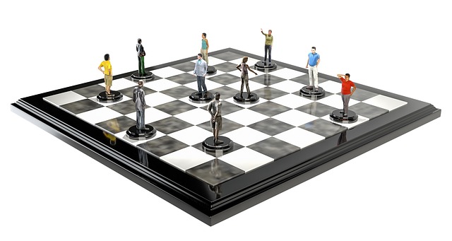 figurky na šachovnici.jpg